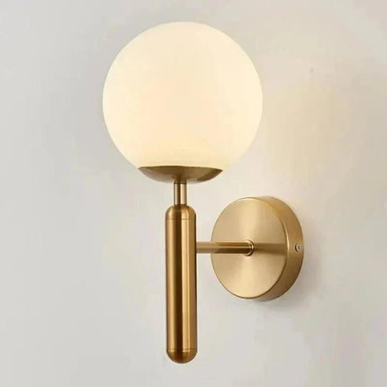 Arandela de Pared Moderna Dorada en Metal